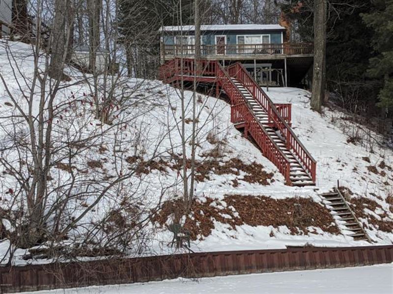 Vaughn Lake Waterfront with Home : Curtis : Alcona County : Michigan