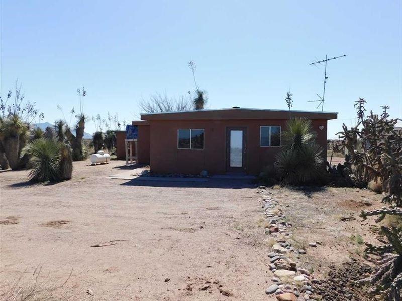Home for Sale in Deming NM : Deming : Luna County : New Mexico