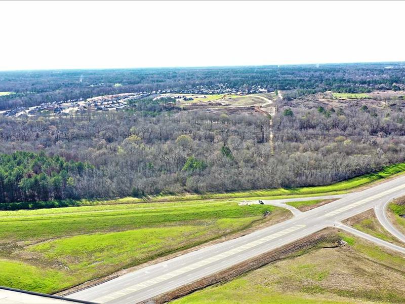 Corner of Outer Loop and Vaughn Ro : Pike Road : Montgomery County : Alabama