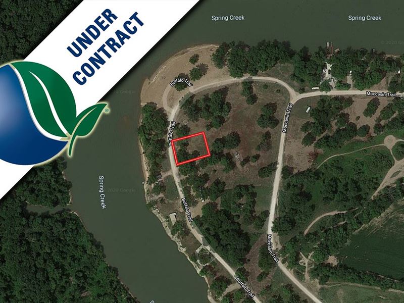 Weekend Fishing Boating Lot : Hermann : Gasconade County : Missouri