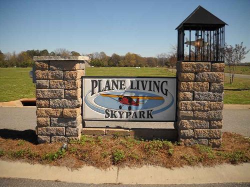 Fly In Community : Fort Valley : Peach County : Georgia