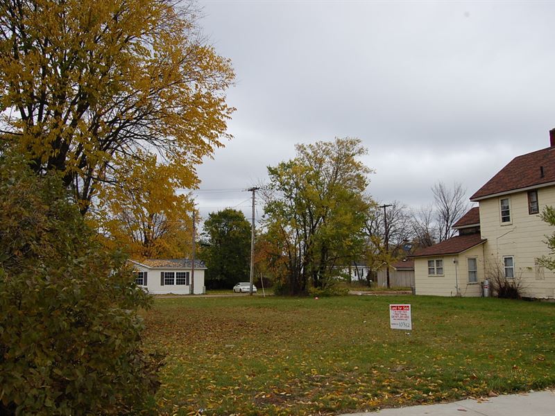 Great Residential Town Lot : Cass Lake : Cass County : Minnesota