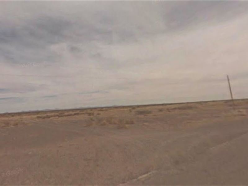 Rare Incredible Acreage in Deming : Deming : Luna County : New Mexico