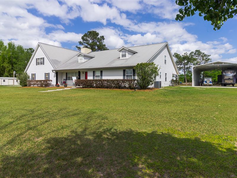 Tremendous Custom Home : Live Oak : Suwannee County : Florida