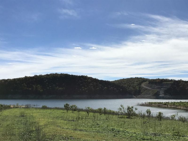 Lake Front on Private Peninsula : Cedarcreek : Taney County : Missouri