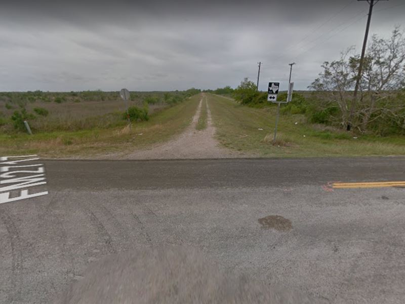 .20 Acre Close to The Beach : Port Lavaca : Calhoun County : Texas