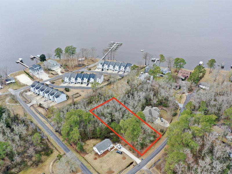 Residential Land in Waterfront SD : Washington : Beaufort County : North Carolina