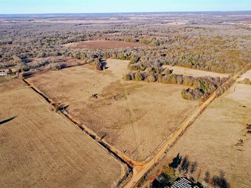 Cr 270 & Cr 272 : Cameron : Milam County : Texas