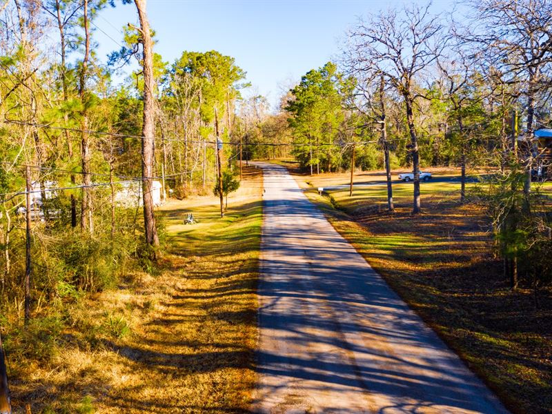 Mobile Home Lake Lot with Utilities : Trinity : Trinity County : Texas