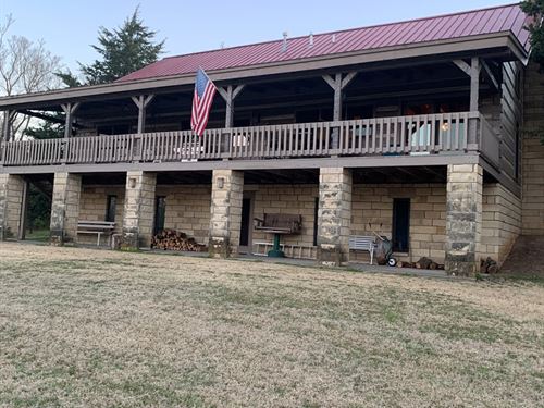 Home On Riverfront With Land : Ponca City : Kay County : Oklahoma