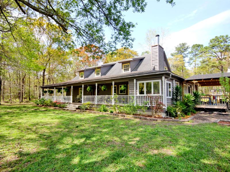 Lovely 5 Bedroom Home On 12.6 Acres : Georgetown : Georgetown County : South Carolina