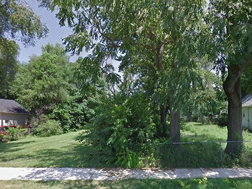 .30 Acres in Peoria County, IL : Peoria : Illinois
