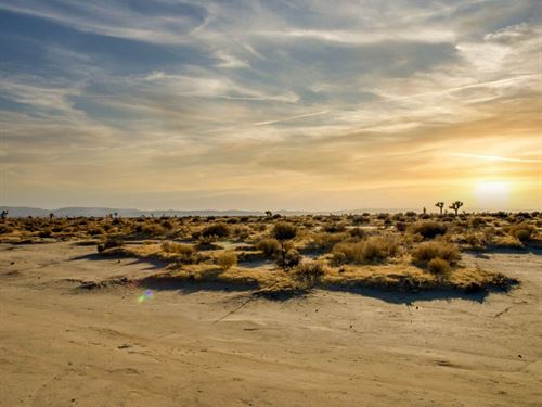 San Gabriel Mountain View, 2.56 Ac : Lancaster : Los Angeles County : California