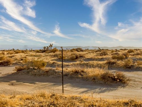 San Gabriel Mountain View, 2.56 Ac : Lancaster : Los Angeles County : California