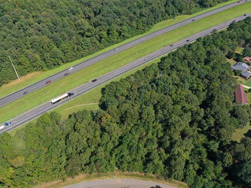 5 Acres With Interstate Frontage : Deatsville : Autauga County : Alabama
