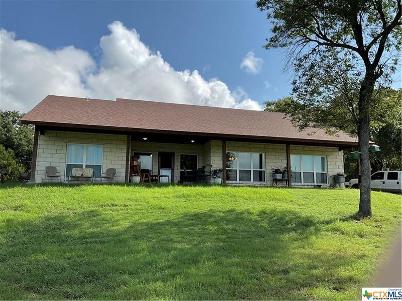 Lakeview Home on 5.141 Acres : Belton : Bell County : Texas