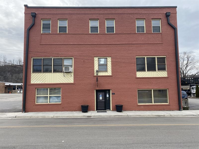 Three Story Office in St Paul, VA : Saint Paul : Wise County : Virginia
