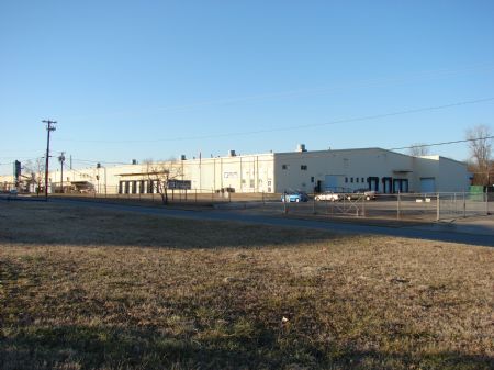 Industrial Building On 12 Acres : Clarksville : Red River County : Texas