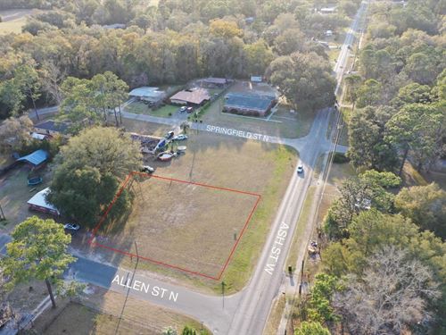 Ash Street : Perry : Taylor County : Florida
