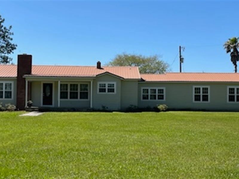 Your Dream Farmhouse : Live Oak : Suwannee County : Florida