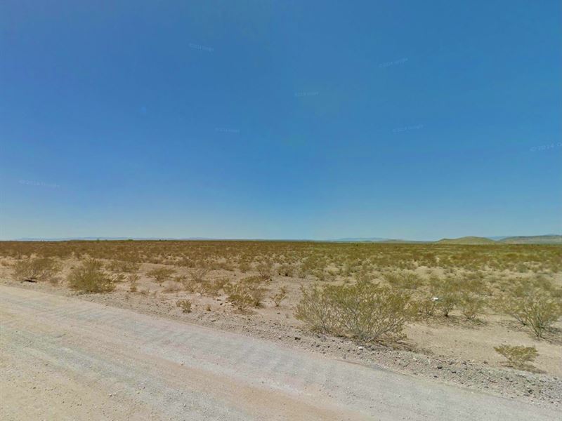 .26 Acre in El Paso County, Texas : El Paso : El Paso County : Texas