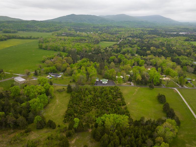 Close Amenities in Country Setting : Halls Mill : Walker County : Georgia
