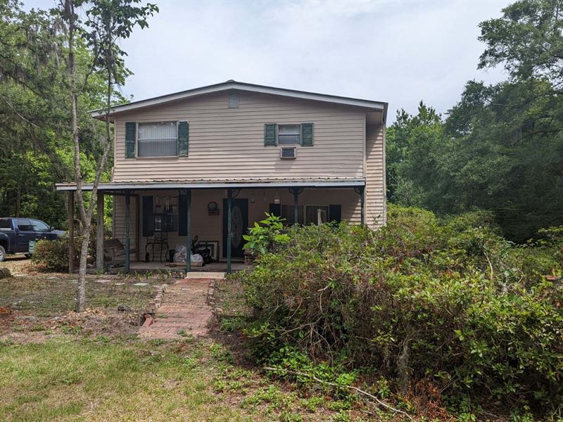 Classic Southern Charm : Live Oak : Suwannee County : Florida