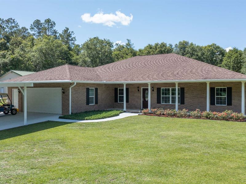 Amazing Brick Home : Live Oak : Suwannee County : Florida