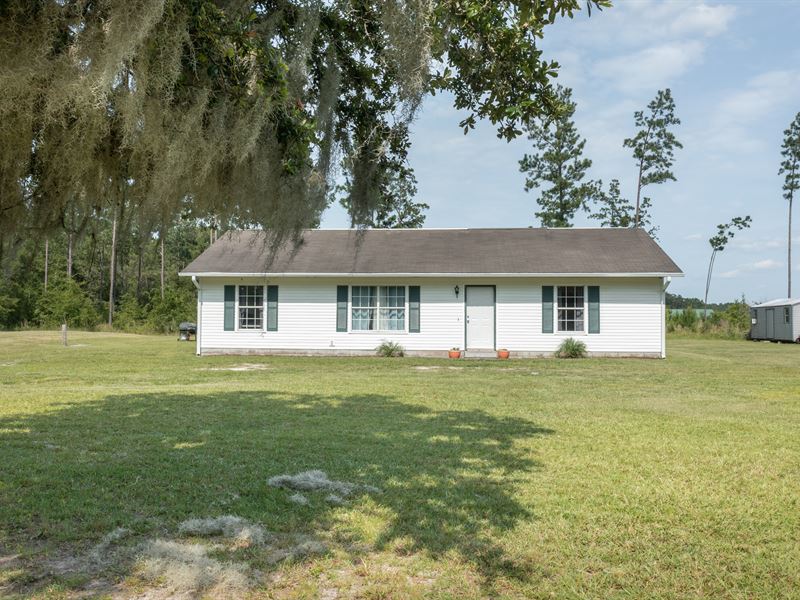 Simple Yet Sophisticated : Wellborn : Suwannee County : Florida