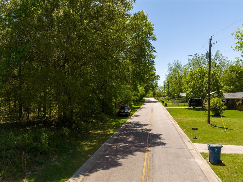 Beautiful Homestead : Lyons : Toombs County : Georgia