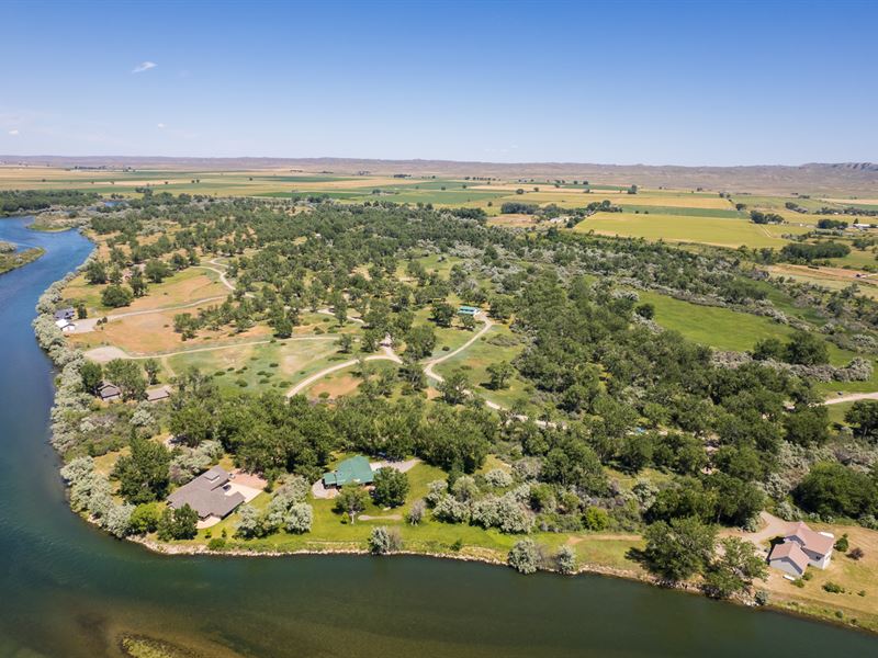 Bighorn River Lot, Private Launch : Saint Xavier : Big Horn County : Montana