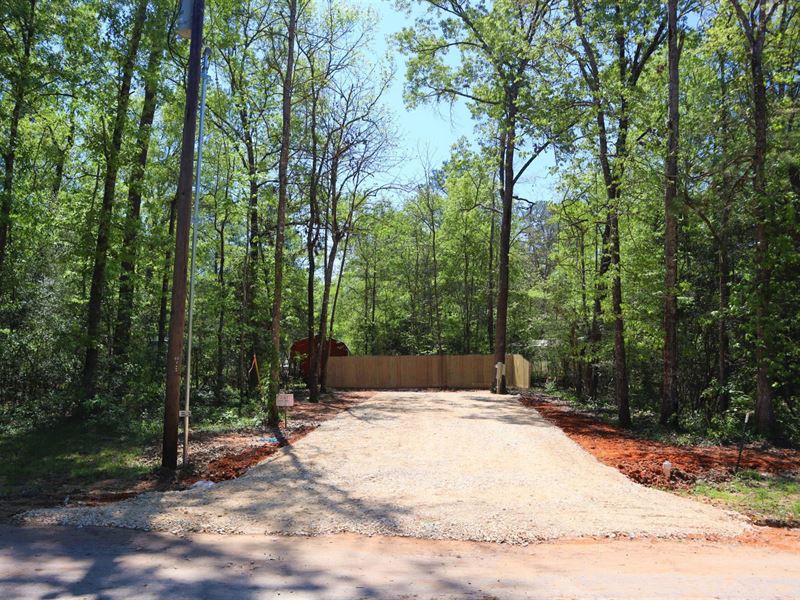 RV / Mobile Lot with Utilities : Livingston : Polk County : Texas