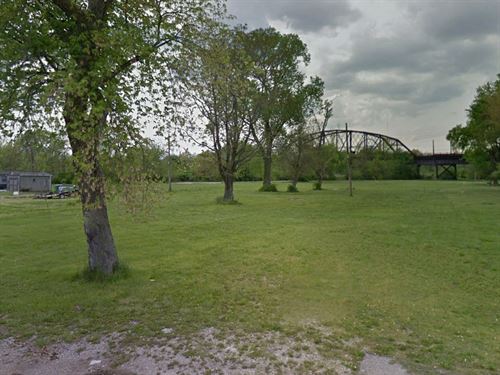 .77 Acre in St. Clair County, IL : Adams : Saint Clair County : Illinois