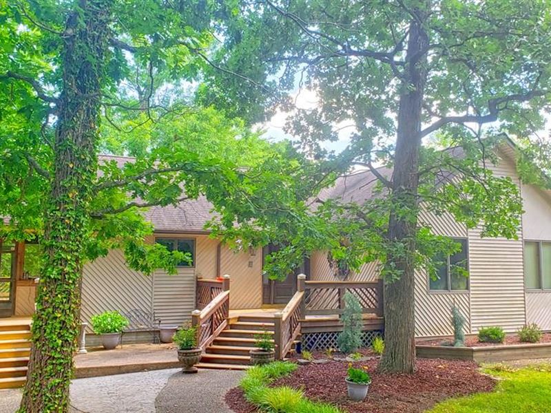 An Amazing Estate : Farmville : Cumberland County : Virginia