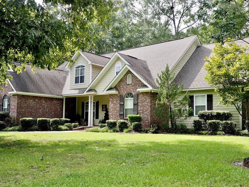 Beautiful 5 Br 4 Bath Home 4300 Sq : Summit : Pike County : Mississippi