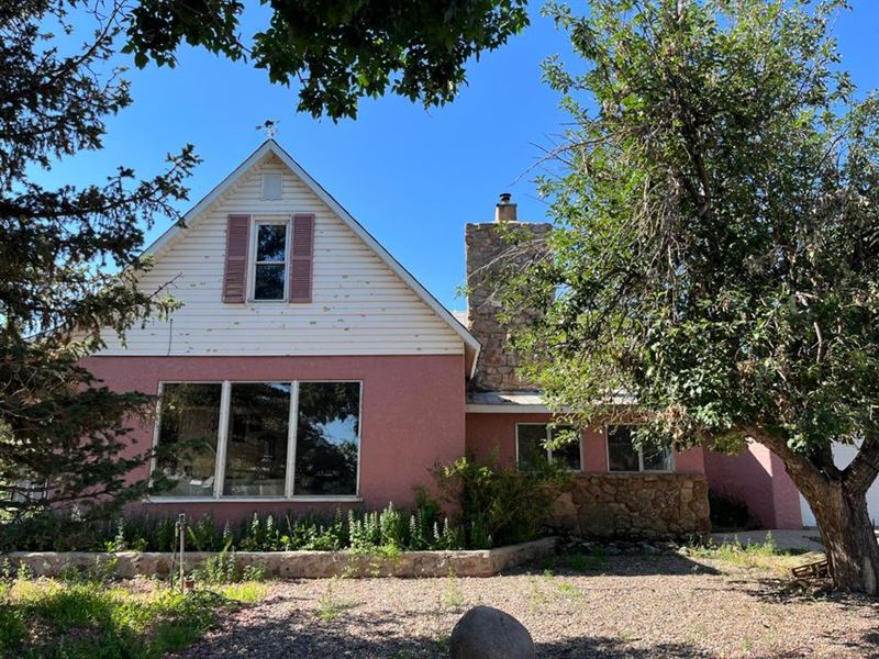 Hunter House Bed and Breakfast : La Veta : Huerfano County : Colorado