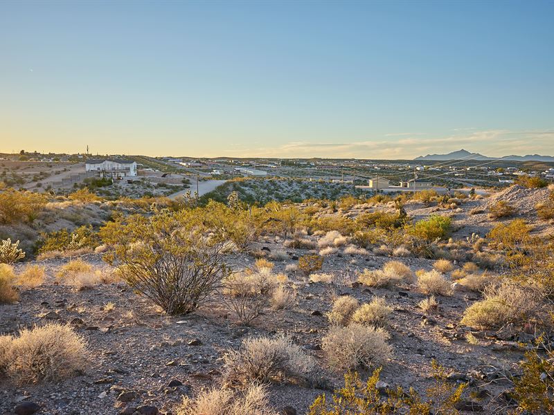 AZ Lot with Power & City Water : Meadview : Mohave County : Arizona