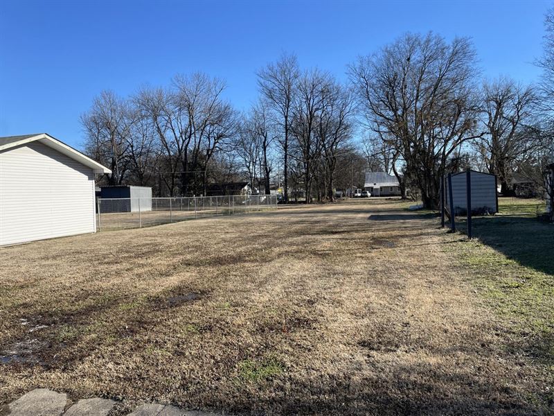 Nice, Level Lot in Newport, Arkansa : Newport : Jackson County : Arkansas