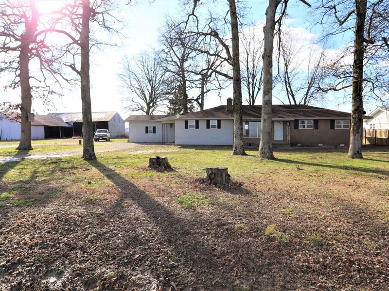 2200 Sqft Home with 3 Bed, 1.5 : Campbell : Dunklin County : Missouri