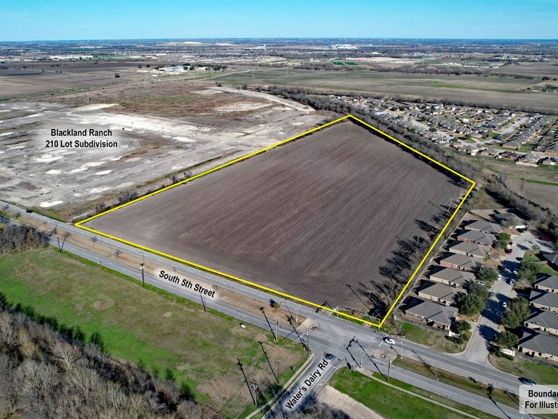 Mixed Use, S 5th at Water's Dairy : Temple : Bell County : Texas