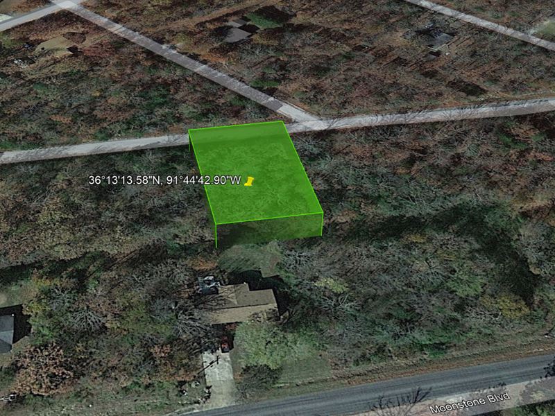 Peaceful Lakeside Retreat : Horseshoe Bend : Izard County : Arkansas