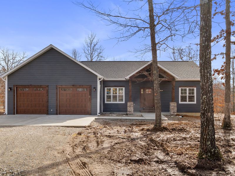 New Construction, Edge of Town : West Plains : Howell County : Missouri