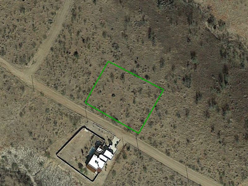 Perfect Buildable Lot, Escape City : Rio Rico : Santa Cruz County : Arizona
