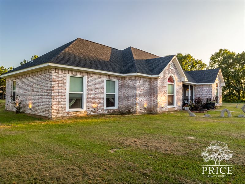 Gorgeous Home on 3 Acres : Caddo : Atoka County : Oklahoma