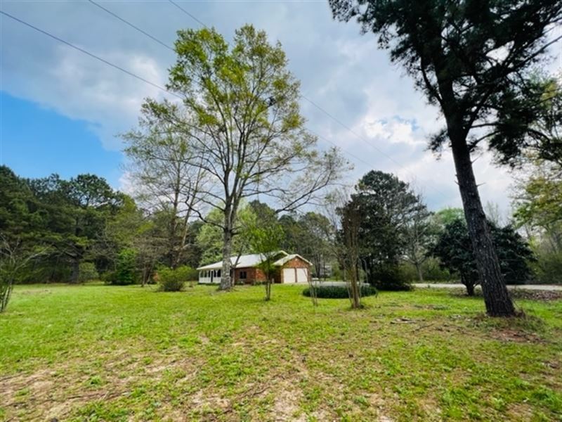 Secluded Home On 10 Acres / Salem : Tylertown : Walthall County : Mississippi