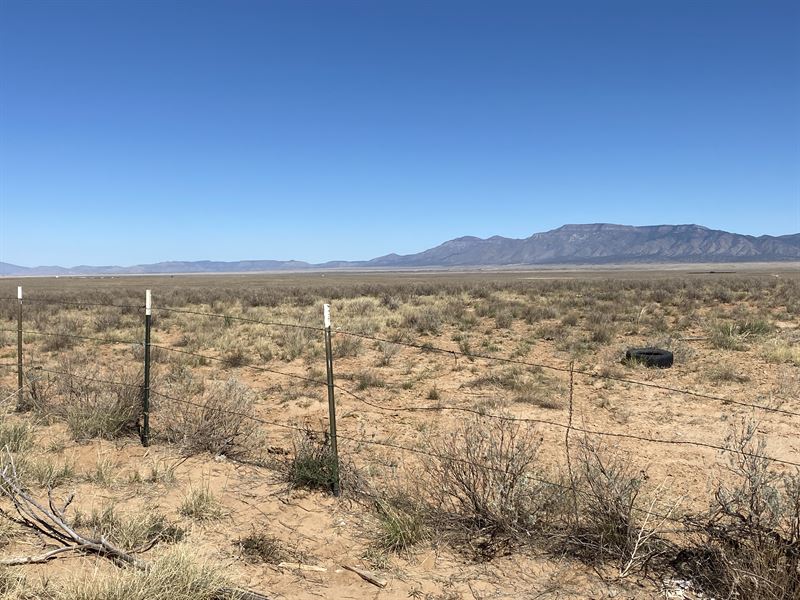 Urban Convenience : Valencia : Valencia County : New Mexico