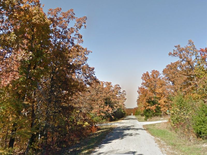 Lake and Golf Minutes Away : Horseshoe Bend : Izard County : Arkansas