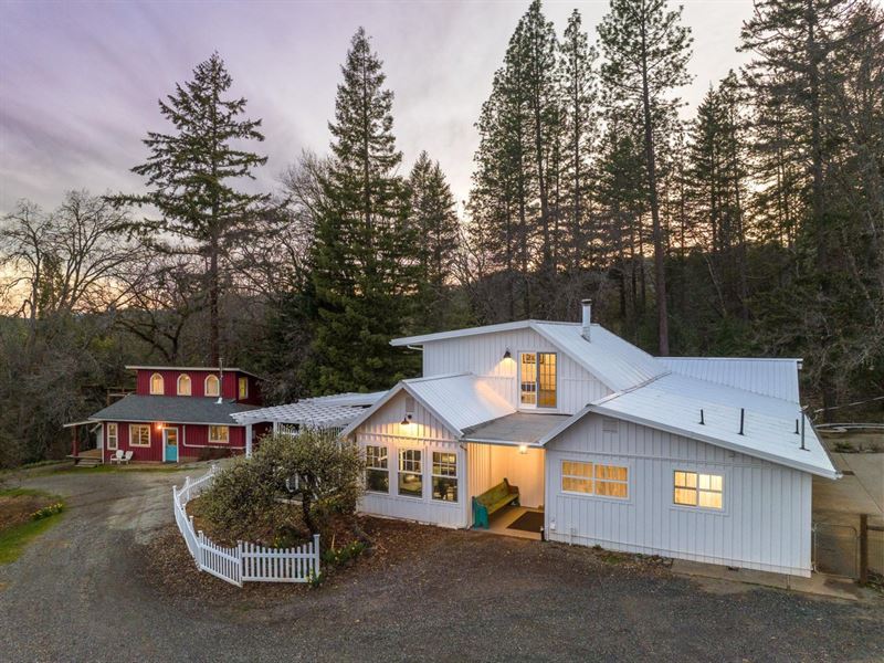 McKenzie Homestead Ranch : Grants Pass : Jackson County : Oregon