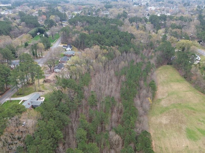 Raleigh Rendezvous : South Hill : Mecklenburg County : Virginia