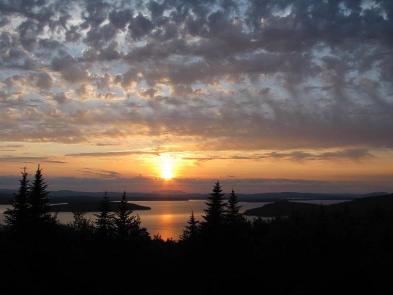 Amazing Views of Moosehead Lake : Greenville : Piscataquis County : Maine
